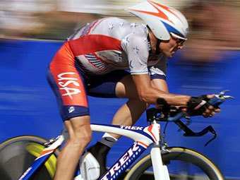 Лэнсу Армстронгу будет посвящен фильм Лэнсу Армстронгу будет посвящен фильм